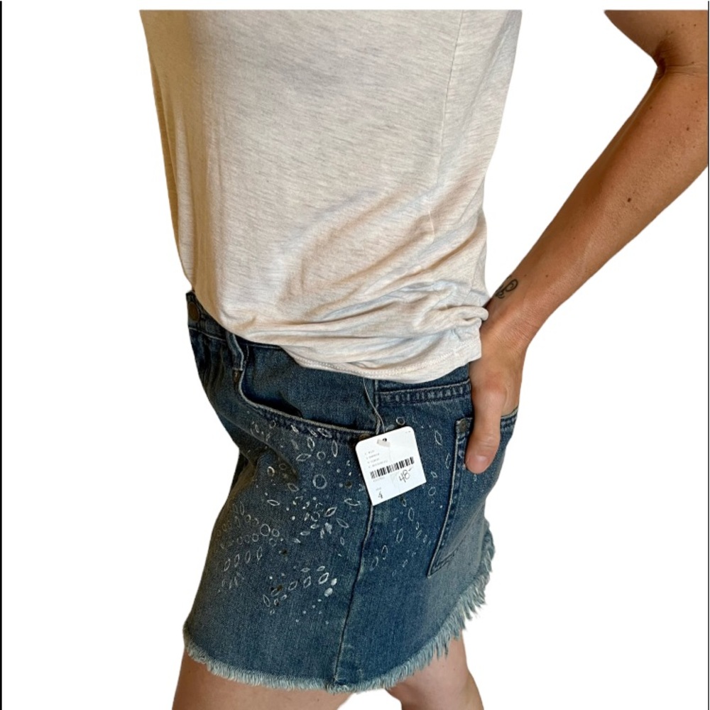 Free People Jean Mini Skirt with Frayed Hem Size 4 - Picture 2 of 9